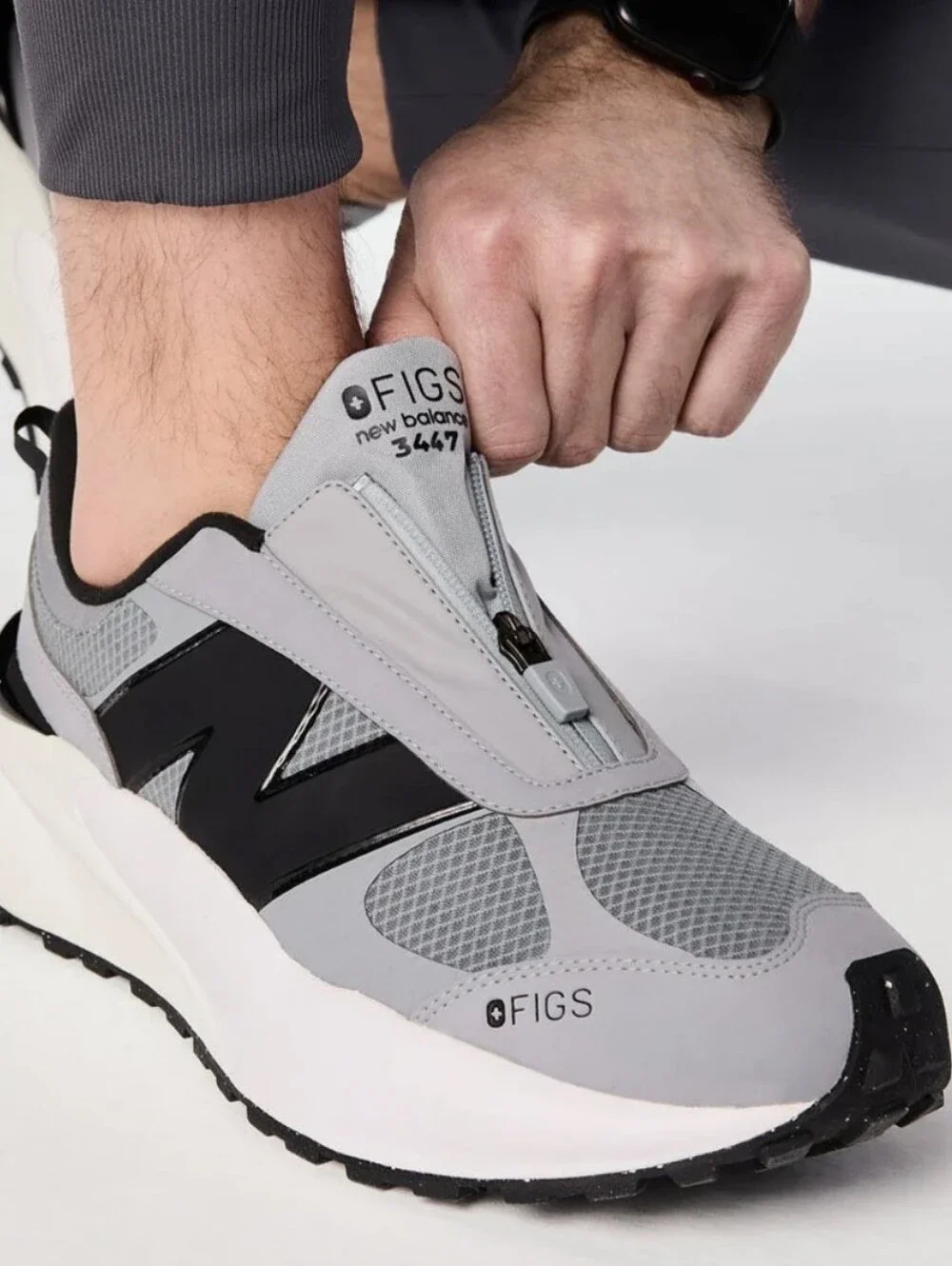FIGS New Balance 3447 Water Resistant Zip Nursing Shoes Size 10 Grey Black EUC